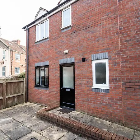 Appartement October Disc - Long - Contractors - Frances Mews *