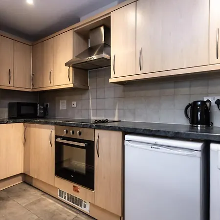 Apartamento October Disc - Long - Contractors - Frances Mews *