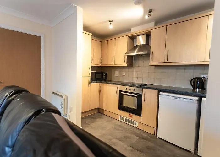 Apartment October Disc - Long - Contractors - Frances Mews Bristol