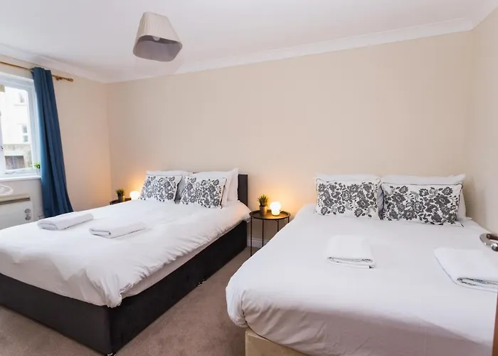 October Disc - Long - Contractors - Frances Mews * Bristol