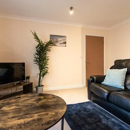 October Disc - Long - Contractors - Frances Mews